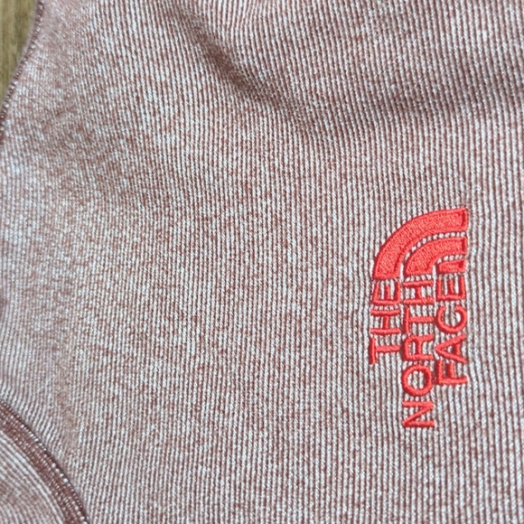 The North Face Men’s 1/4 Zip Sweater Fleece Size XL in Heathered Red - Picture 2 of 10